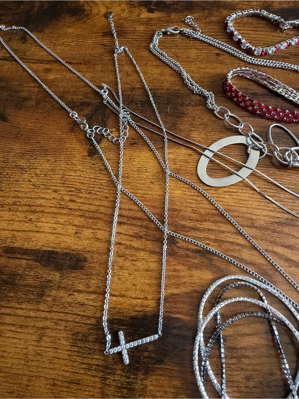 Silver Tone assorted mixed lot of jewelry. 9 pieces good condition. Wearable - Picture 8 of 8